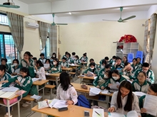 Tư vấn việc làm, định hướng nghề nghiệp cho 9 lớp học sinh lớp 12 Trường THPT Phương Xá, Cẩm Khê, Phú Thọ